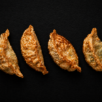 13. Dybstegt gyoza (4 stk.)